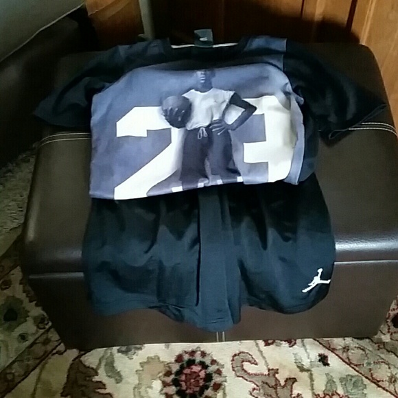 Jordan black boys short set