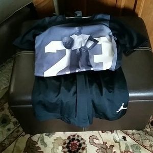 Jordan black boys short set