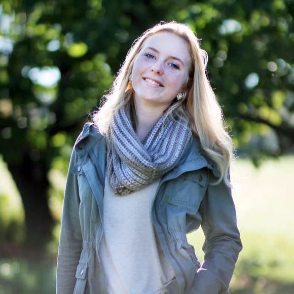 Meet your Posher, Abby