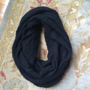 Black H & M infinity scarf