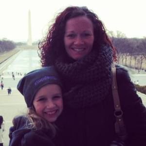 Meet your Posher, Lora