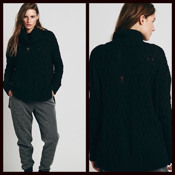 ❌SOLD FREE PEOPLE Black Sweater Tunic - Picture 2 of 3