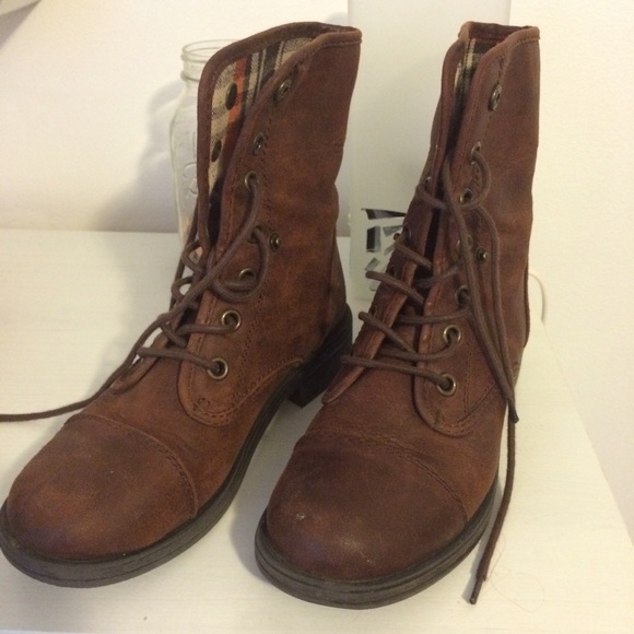 Brown boots