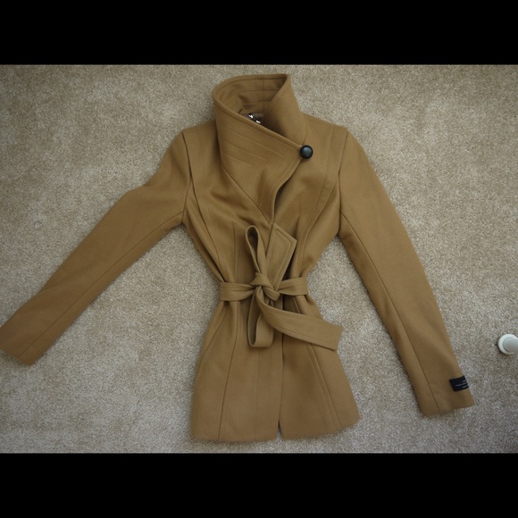SOLD Aritzia Babaton Spencer Wool Coatl $298 XXS - Picture 2 of 4
