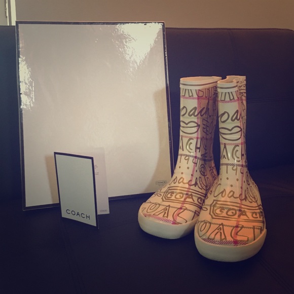 Coach Ursela Rain Boots size 10
