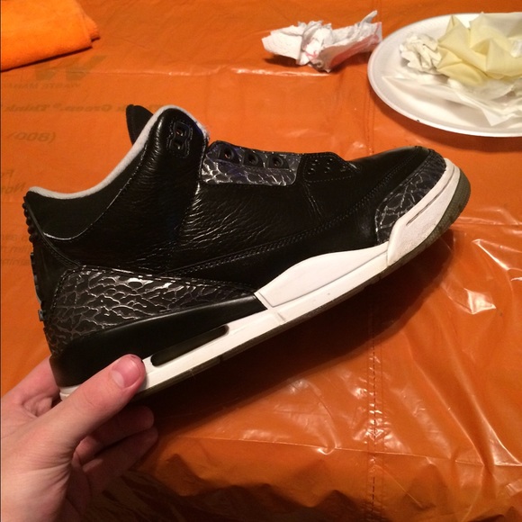 Custom Black Wolf 3's Sz 11