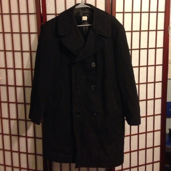 Vintage NAVY issued wool peacoat. Size 44 XL.