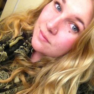 Meet your Posher, Whitney