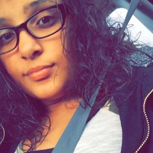 Meet your Posher, Olivia