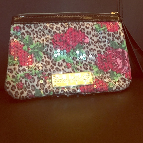 Betseyville sequin cheetah blossom wristlet