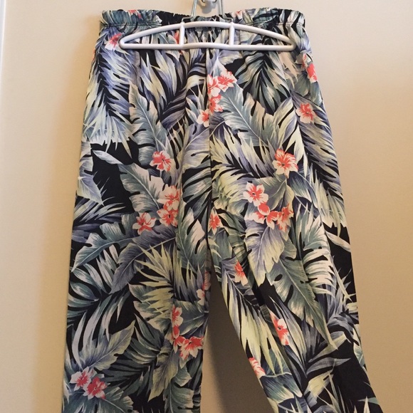 🆕 Francesca's Pants - Picture 2 of 2