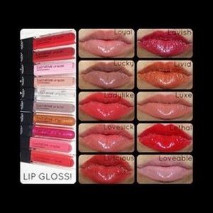 Lucrative lipgloss
