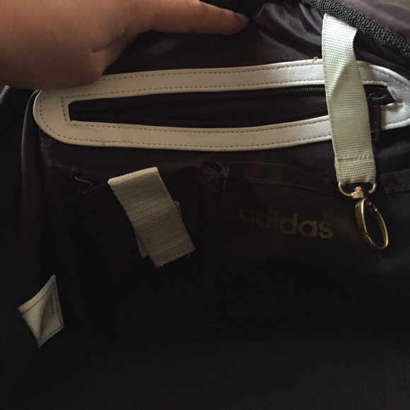 🚫SOLD🚫Adidas Duffle - Picture 4 of 4