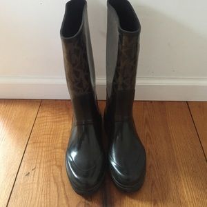 Michael kors rain boots