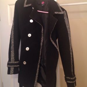Bebe peacoat with belt( LIKE NEW)