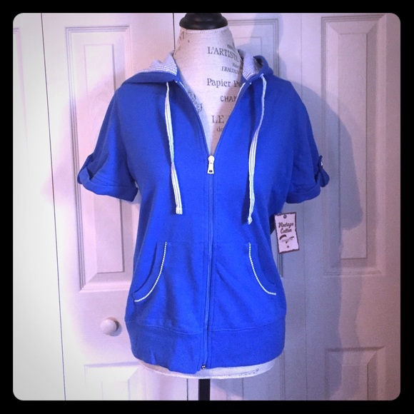 NWT zip up short sleeve jacket