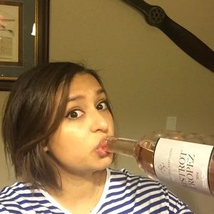 Meet your Posher, Leslie