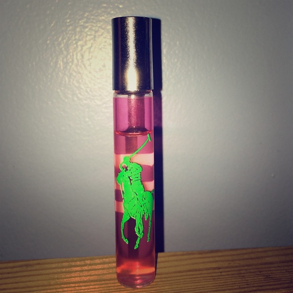 🌼NEW LISTING🌼 Women's polo perfume