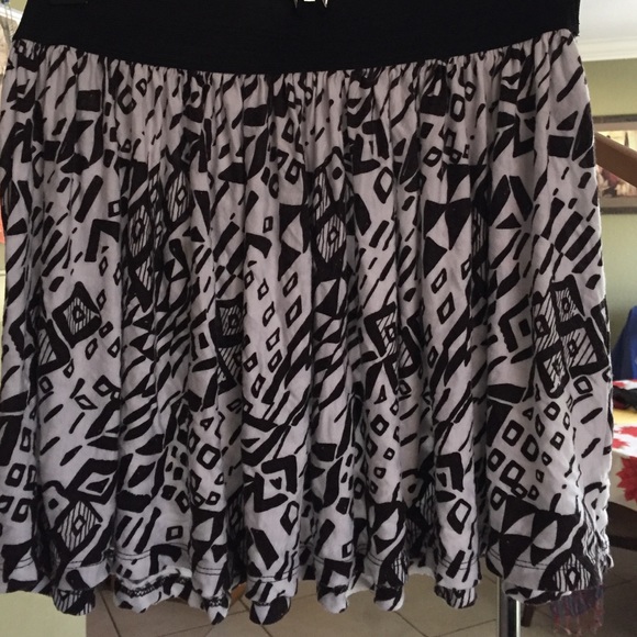 Forever 21 skirt
