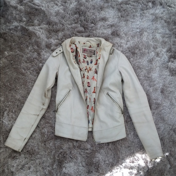 🎉 10 minute discount 🎉💯% Leather Moto Jacket