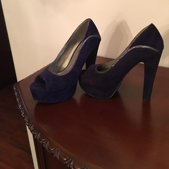 Dark Purple Peep Toe Pump - Picture 3 of 4