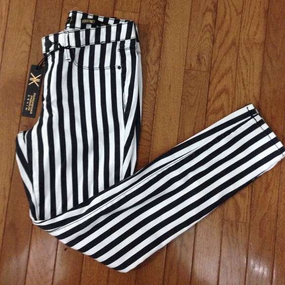 Kardashian Kollection Striped Kourtney Jegging 8