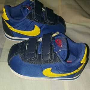 Infant Nike Shoes (Size 4C)