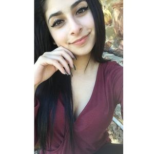 Meet your Posher, Raquel