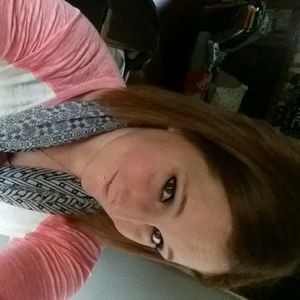 Meet your Posher, Kayla