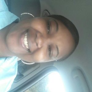 Meet your Posher, Tiesha