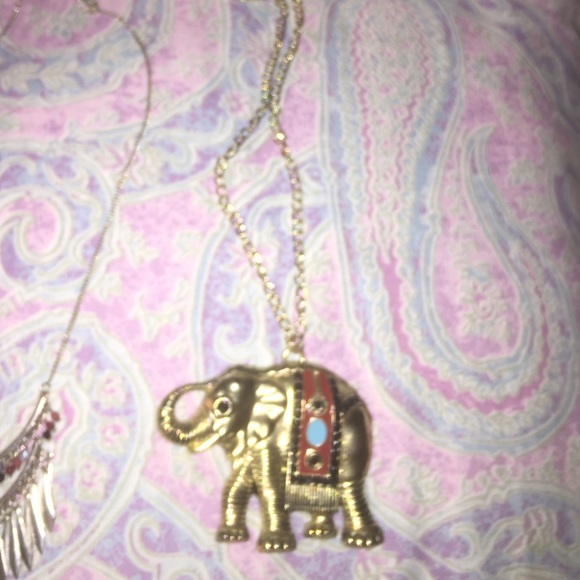 Necklaces - Picture 3 of 4