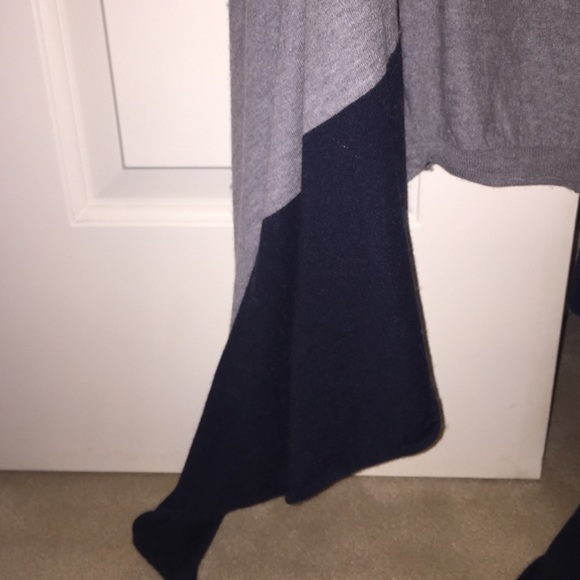 Banana republic Shawl - Picture 3 of 3