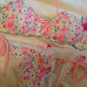 VS floral bikini set