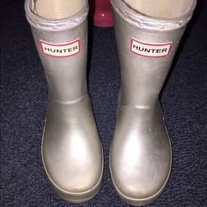 Silver Hunter boots. (Toddler 10/11) UK size 9