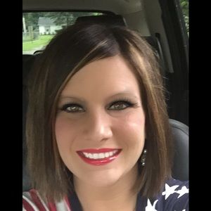 Meet your Posher, Lindsey