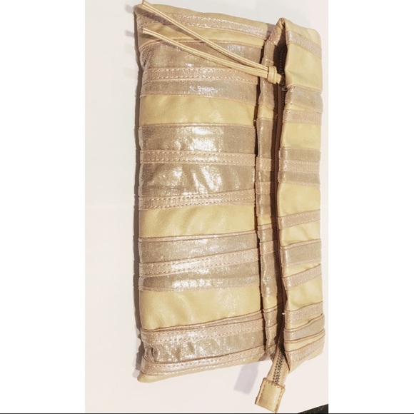 EXPRESS- Envelope Clutch Purse - Picture 4 of 5