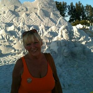 Meet your Posher, Christine