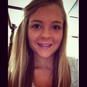 Meet your Posher, Michaela