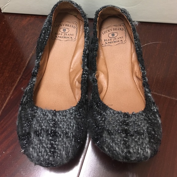 Lucky brand flat