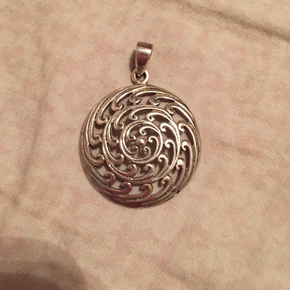 Celtic pendent