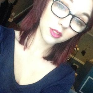 Meet your Posher, Jade