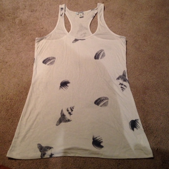 Sea shell racer back tank