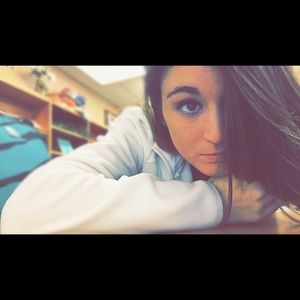 Meet your Posher, Katelyn