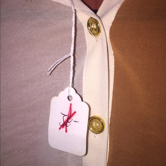 Color Block Blouse - Picture 4 of 4