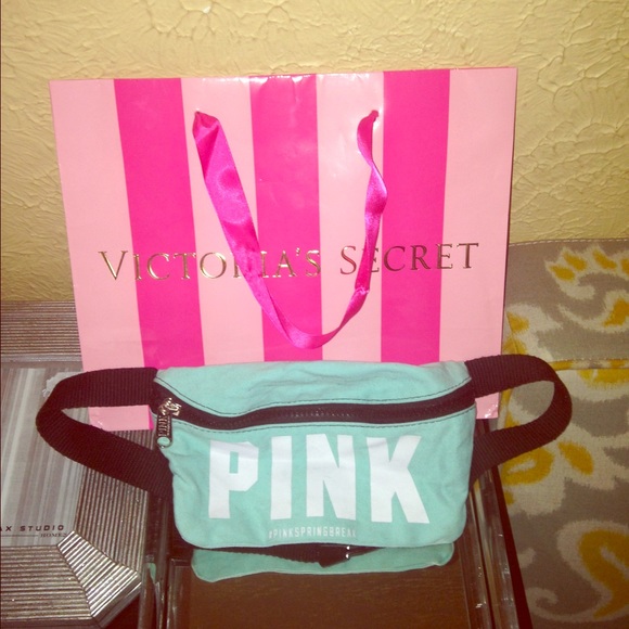 PINK Fanny Pack😻😻