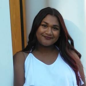 Meet your Posher, Neida