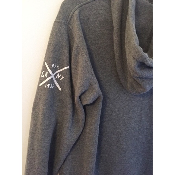 Super cute hoodie - Picture 3 of 3