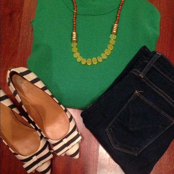 Beautiful J Crew Kelly Green Cashmere Sweater