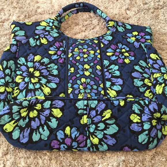 NWOT Vera Bradley handbag - Picture 2 of 3