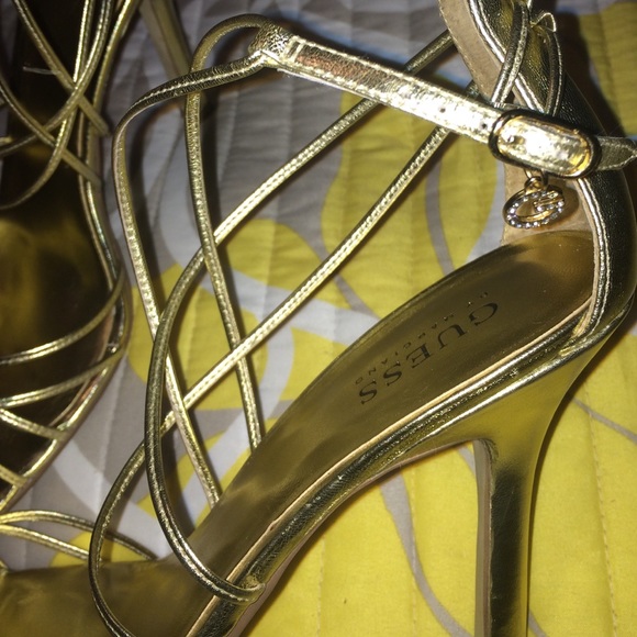 Guess heels - Picture 3 of 3